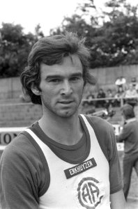 Nationale Atletiekkampioenschappen te Kerkrade, nummer 1A 2A Hans van Enkhuyzen , Bestanddeelnr 925-7902