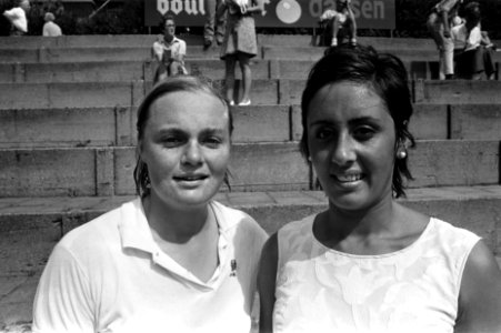 Nationale tenniskampioenschappen, Scheveningen mej. Bakker, J. Salome nr. 28, 2, Bestanddeelnr 923-7485