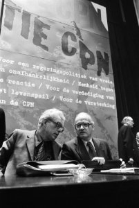 Nationale conferentie CPN Bakker (links) en Wolff, Bestanddeelnr 928-9802