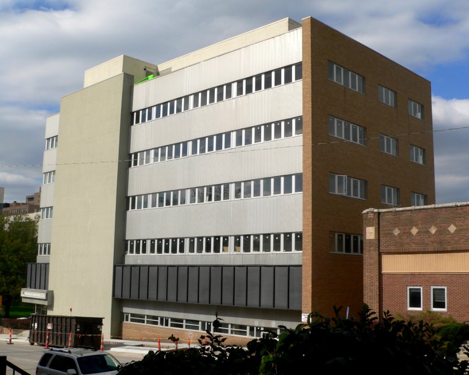National Indemnity bldg from SE 1