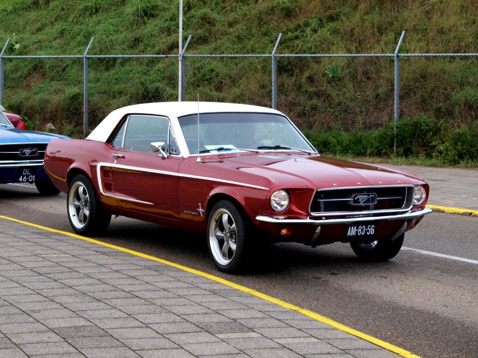 Nationale oldtimerdag Zandvoort 2010, 1967 FORD MUSTANG, AM-83-56 pic2
