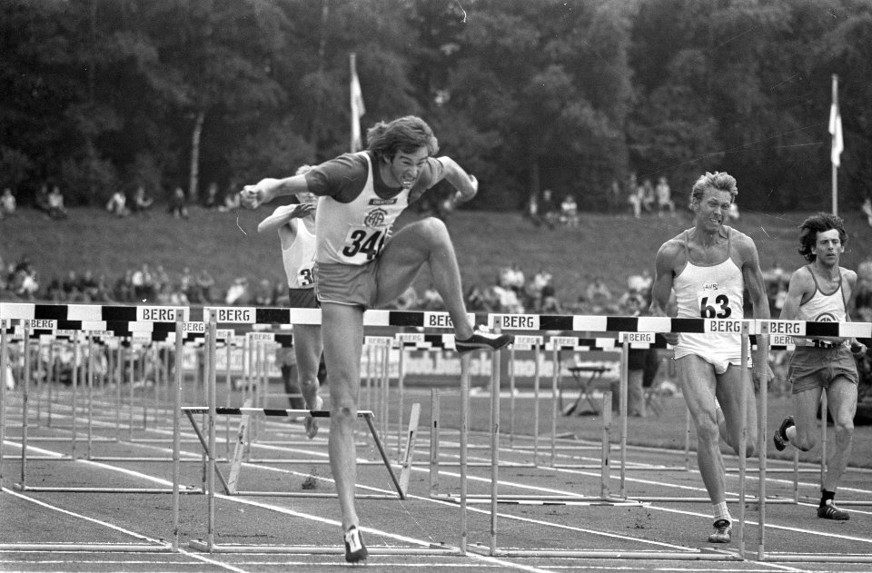 Nationale Atletiekkampioenschappen te Kerkrade, Hans van Enkhuyzen in aktie op 1, Bestanddeelnr 925-7893