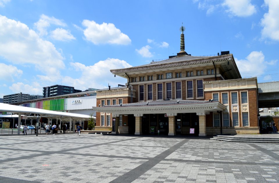 Nara Station, ekisha