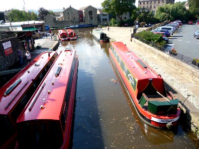 Narrowboats in Skipton 05