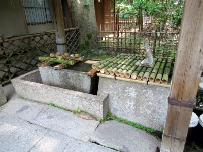 Nashinoki-jinja-032-Somei-no-mizu