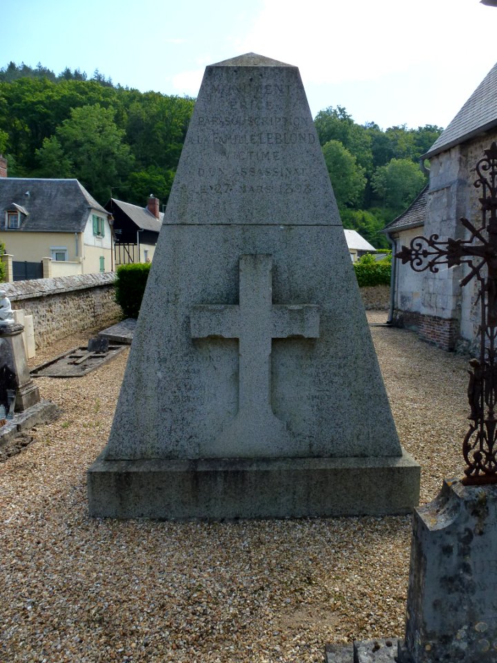 Nassandres (Eure, Fr) mémorial assassinat