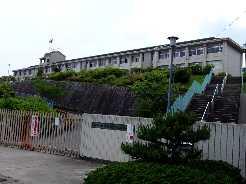 Nara Prefectural Tomigaoka Senior High School
