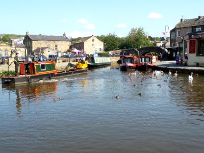Narrowboats in Skipton 03