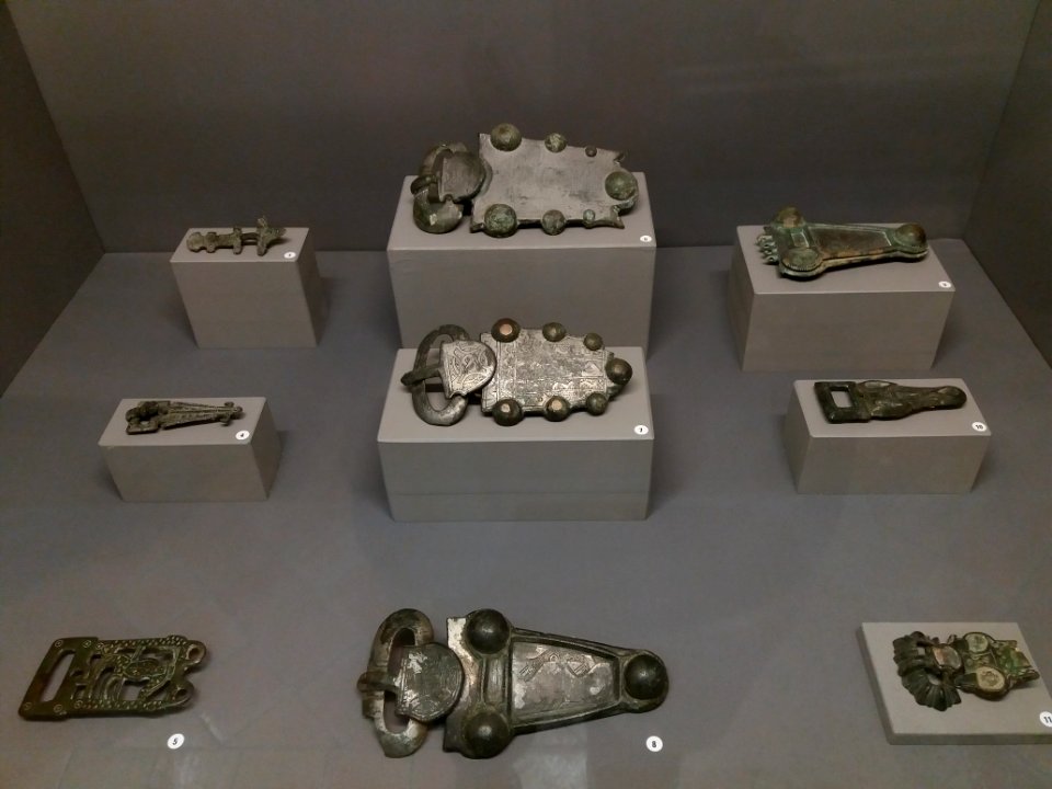 Narbonne - Musée des Beaux-Arts - Fibules et plaques-boucles wisigothiques