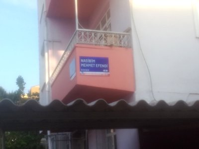 Nasibim Mehmet Efendi sokak levhası