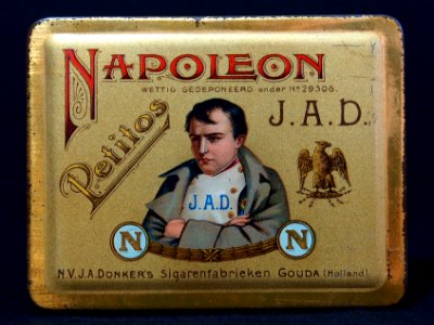 Napoleon JAD petitos, NVJA Donkers Sigarenfabrieken, Gouda, goudkleurig blikje, foto7