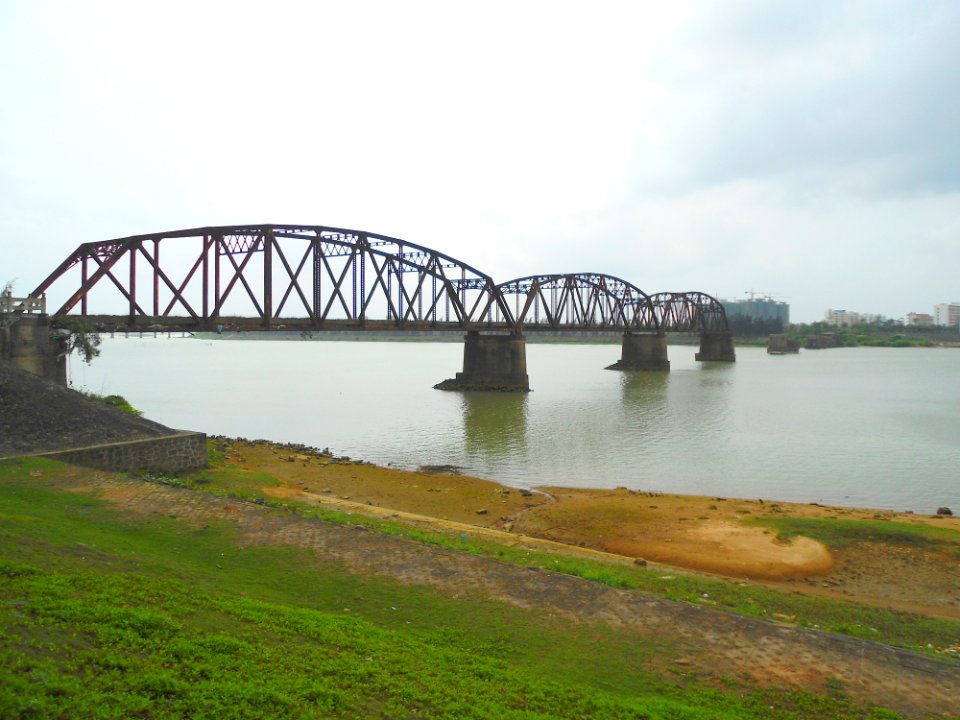 Nandu River Iron Bridge - viewed from the eastern shore - 03