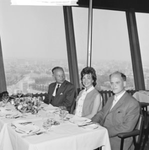 Nancy B Self, Tulip Queen, op de Euromast te Rotterdam, Bestanddeelnr 914-0382