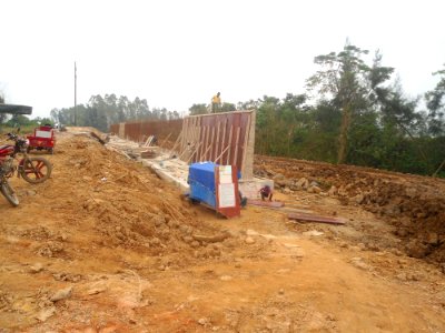 Nandu River floodwall construction at Ding an - 01