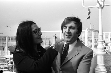 Nana Mouskouri en haar echtgenoot George Petsilas, Bestanddeelnr 924-5526