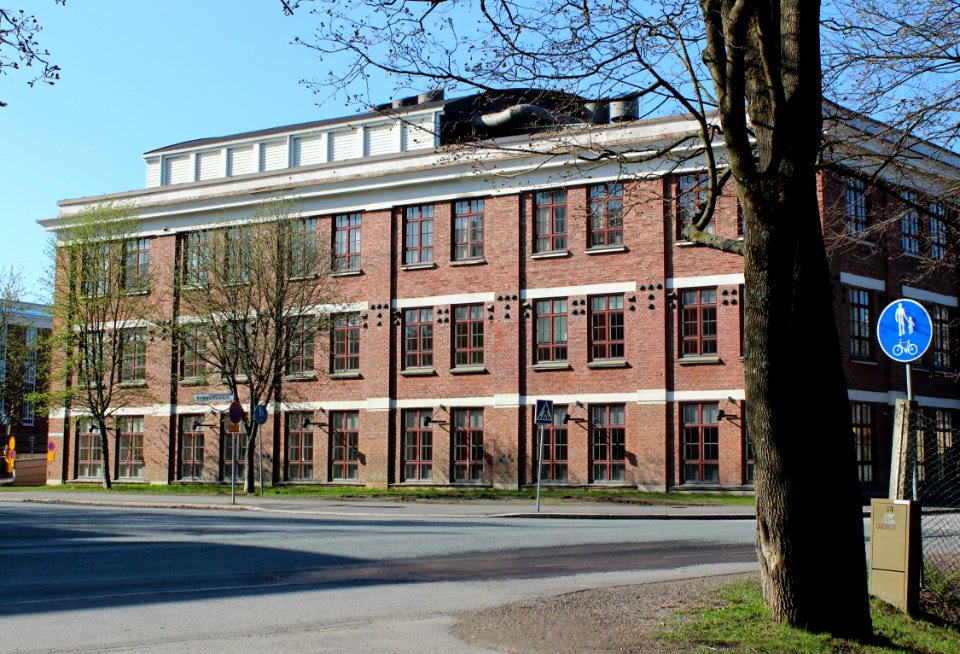 Nahkatehtaankatu 2 Oulu 20120519