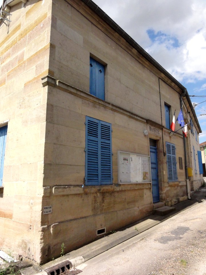 Naives-Rosières (Meuse) Rosières, mairie (01)