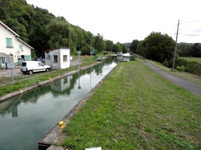 Naix-aux-Forges (Meuse) Canal de la Marne au Rhin, écluse nr 15 (01)