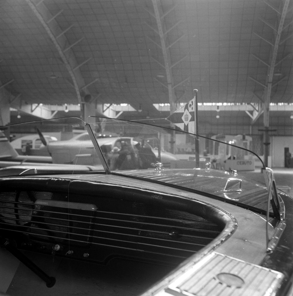 Nahinto-tentoonstelling RAI-gebouw Auto-boot, Bestanddeelnr 902-9467