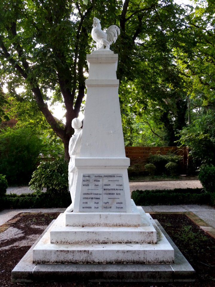 Nailloux - Monument aux morts - Côté gauche