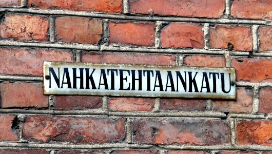 Nahkatehtaankatu Sign Oulu 20130908