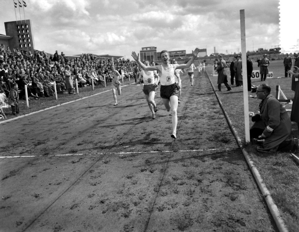 Nationaal Atletiekwedstrijd Vlaardingen, Klunder, Bestanddeelnr 907-1530