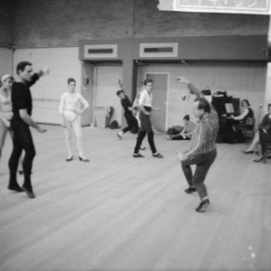 Nationaal Ballet repeteert onder leiding van Igor Belsk, Bestanddeelnr 917-4195