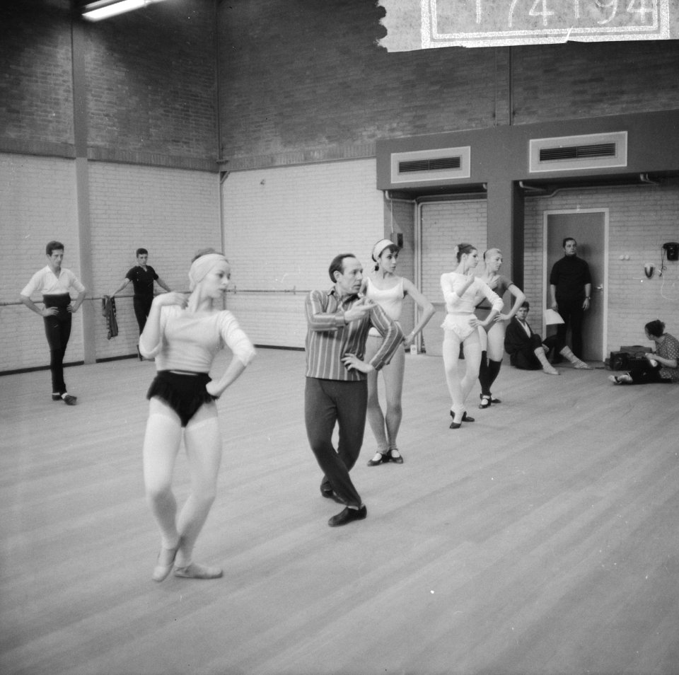 Nationaal Ballet repeteert onder leiding van Igor Belsk, Bestanddeelnr 917-4194