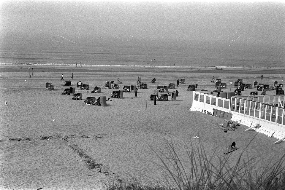 Najaarszon op strand Zandvoort, Bestanddeelnr 924-9625