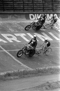 Nationaal Kampioenschap prof stayers in Olympisch Stadion Cees Stam (boven) met , Bestanddeelnr 926-5856