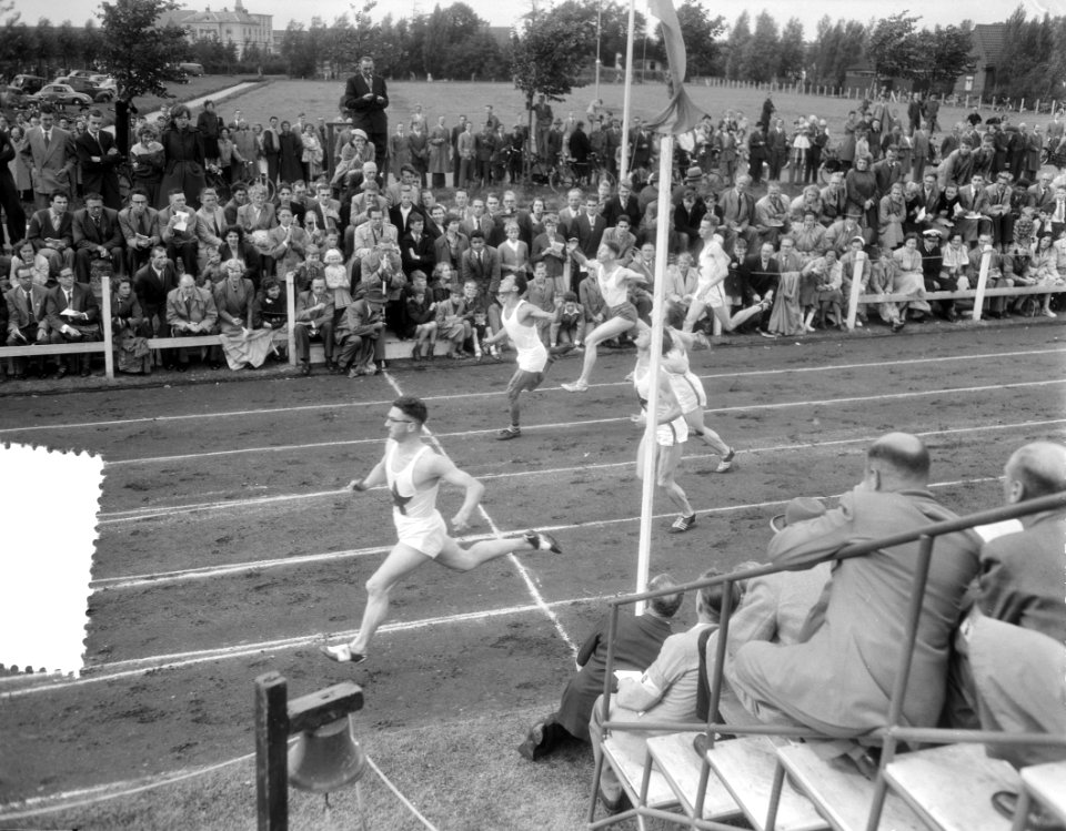 Nationaal Atletiek Den Haag , 100 m heren 1. Kulander, Bestanddeelnr 906-6767