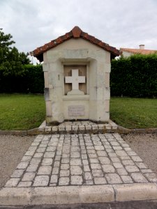 Naintré (Vienne) Croix Maubec