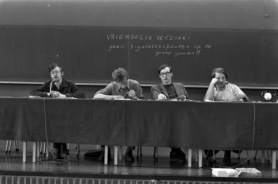 Nationaal Congres 69 van de Nederlandse Studenten Raad Wageningen vlnr Jelle V, Bestanddeelnr 922-2865