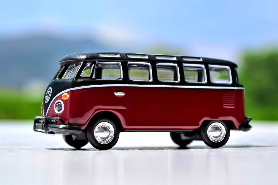 Car model red wagon