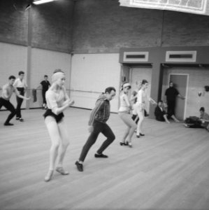 Nationaal Ballet repeteert onder leiding van Igor Belsk, Bestanddeelnr 917-4197