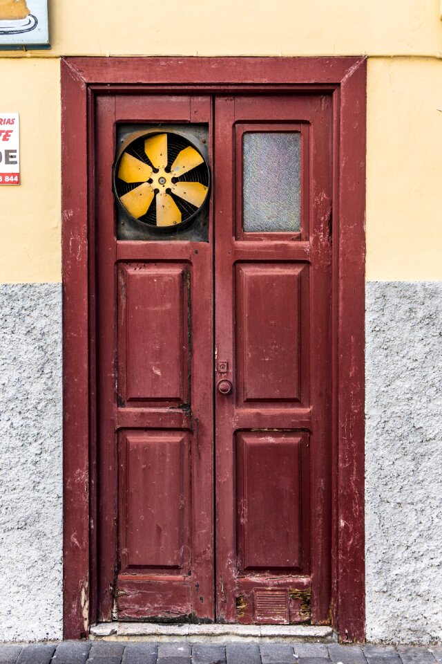Wood house entrance input