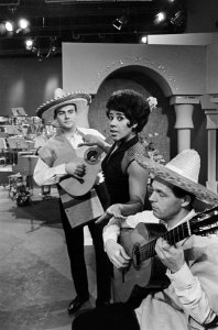 Nationaal Songfestival 1966. Milly Scott met haar Fernando en Filippo, Bestanddeelnr 918-7513