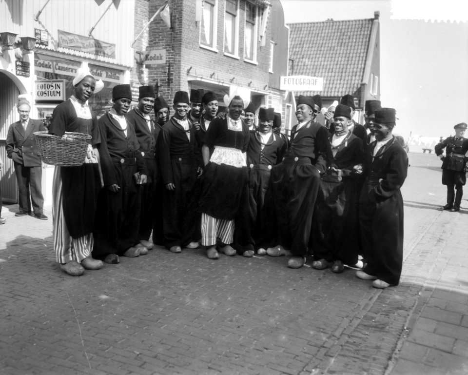 Nationaal voetbalelftal van Curaçao in Volendam, Bestanddeelnr 909-4945