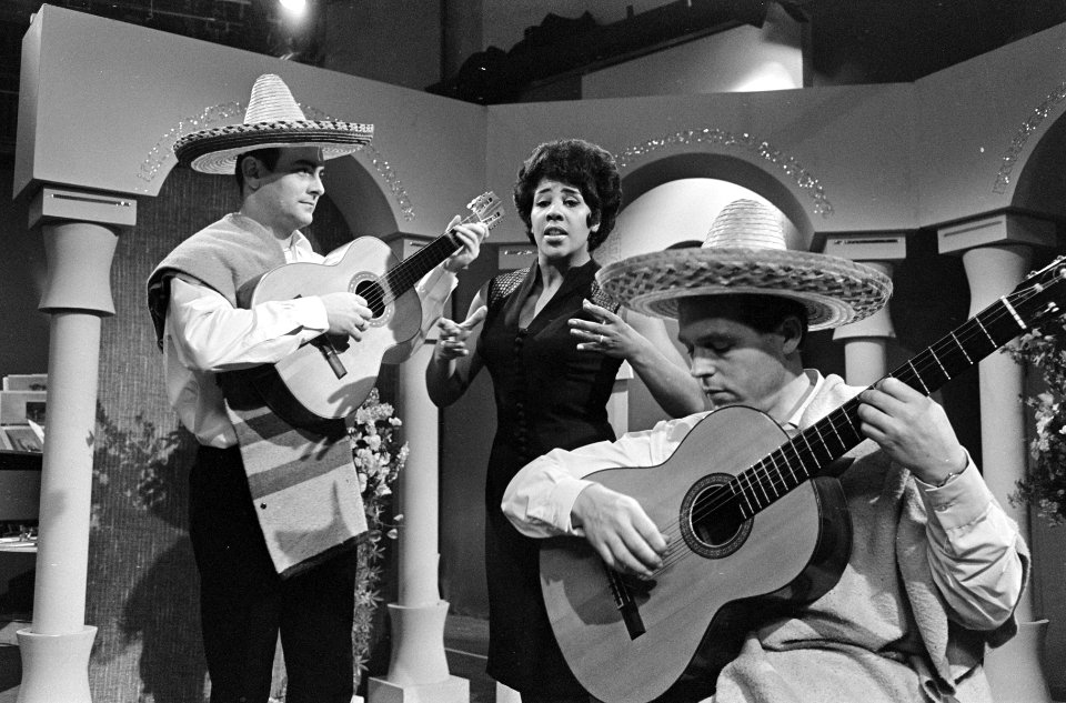 Nationaal Songfestival 1966. Milly Scott met haar Fernando en Filippo, Bestanddeelnr 918-7516