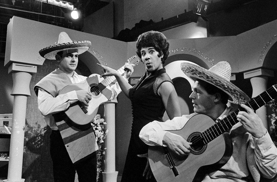 Nationaal Songfestival 1966. Milly Scott met haar Fernando en Filippo, Bestanddeelnr 918-7514