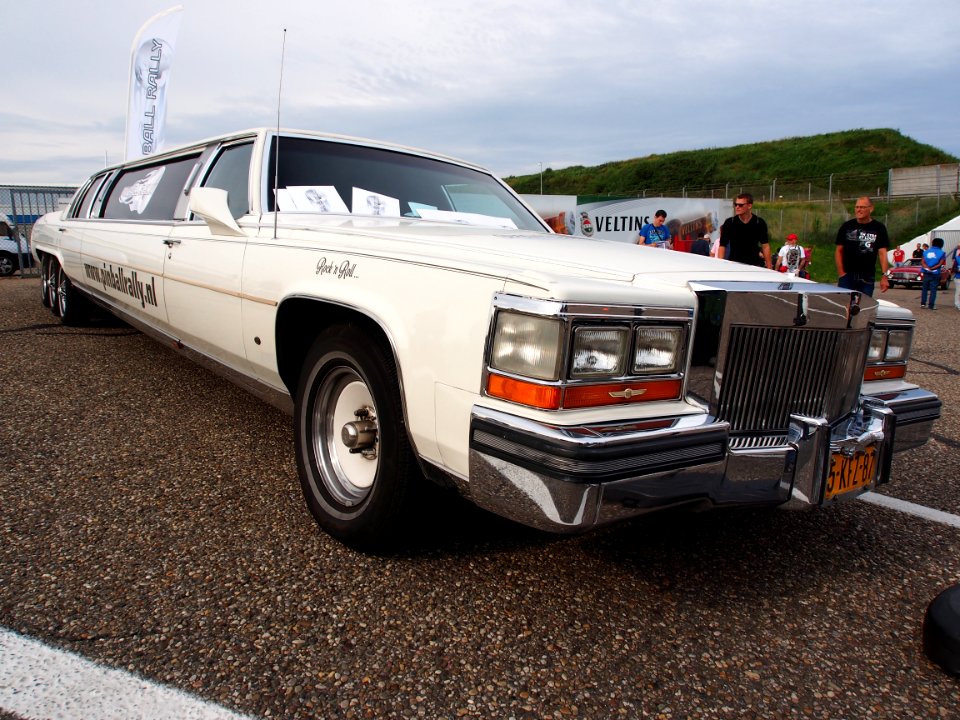 NATIONAL COACH ENG LIMO, pic1