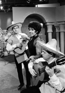 Nationaal Songfestival 1966. Milly Scott met haar Fernando en Filippo, Bestanddeelnr 918-7515