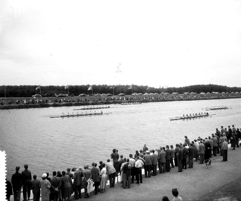 Nationaal roeikampioenschap Bosbaan, dames 8 onderweg, Bestanddeelnr 907-2150