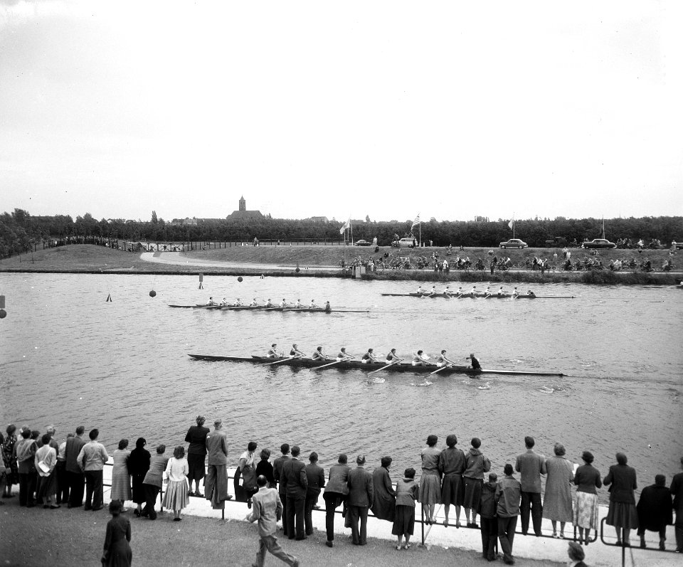 Nationaal roeikampioenschap Bosbaan, finish dames 8, Bestanddeelnr 907-2151