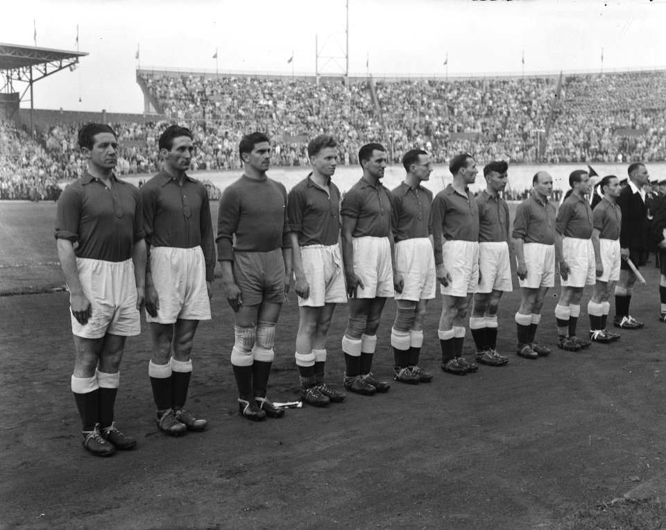 Nederland-Engeland B, 0-4. Nederlands elftal, Bestanddeelnr 903-3857