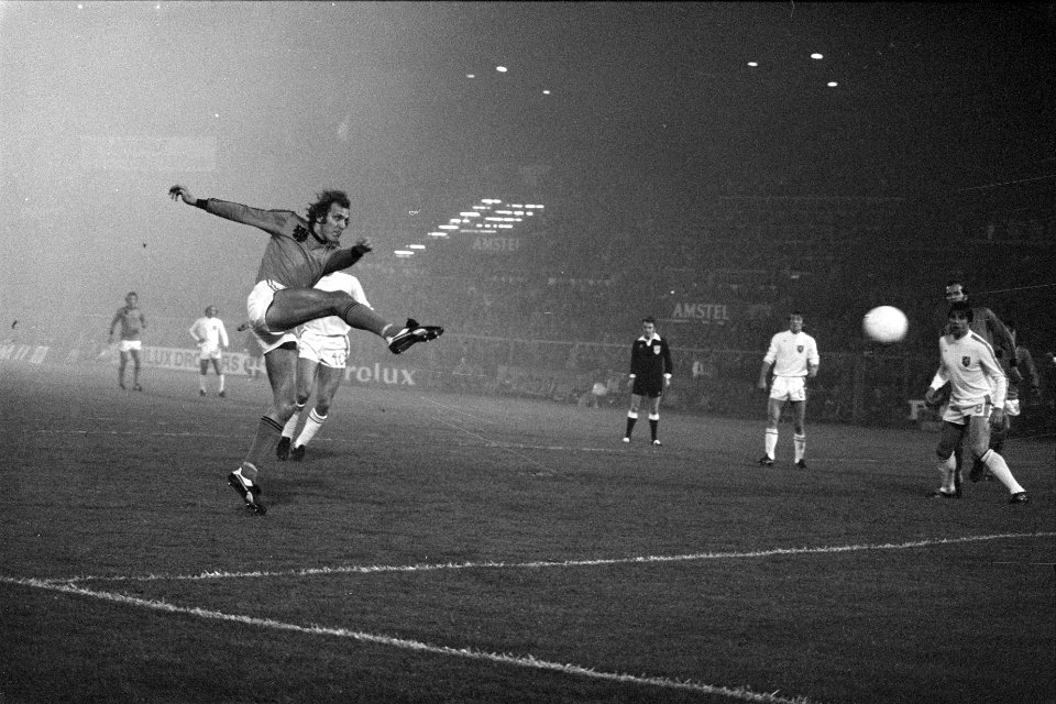 Nederland tegen Belgie 1-0, Rene van de Kerkhof scoort enige doelpunt, Bestanddeelnr 929-4091