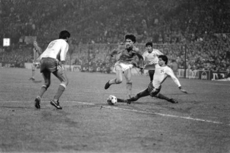 Nederland tegen Malta 5-0, voorronde EK-voetbal Gerald Vanenburg in actie, Bestanddeelnr 932-8124