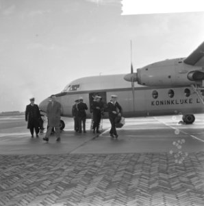 Nederlands contingent bemanningsleden van het Amerikaans marineschip USS Claude , Bestanddeelnr 918-5211