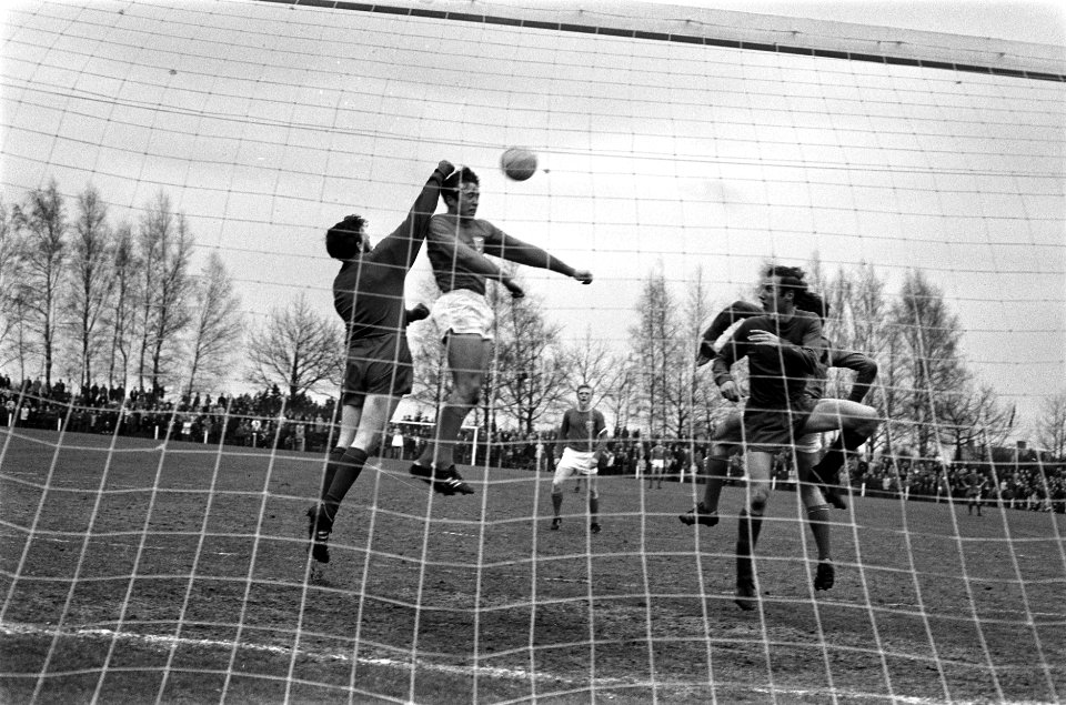 Nederland tegen Wales 3-1, amateurs. Spelmoment, Bestanddeelnr 923-3718