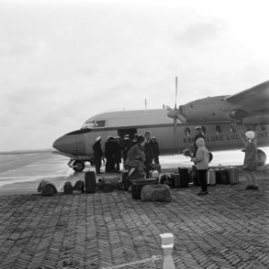 Nederlands contingent bemanningsleden van het Amerikaans marineschip USS Claude , Bestanddeelnr 918-5214